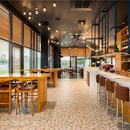 Park By Radisson Valdemara