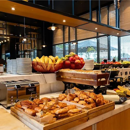 Park By Radisson Valdemara Готель