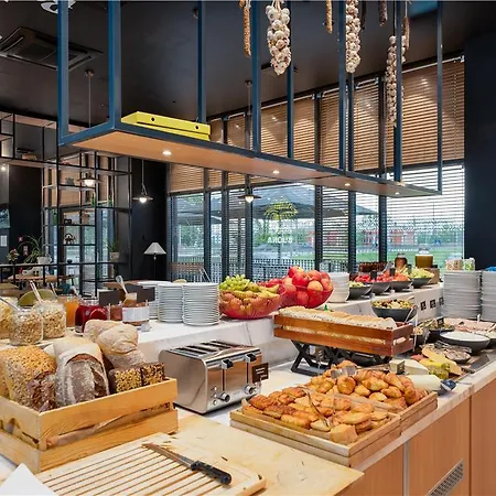 Готель Park By Radisson Valdemara 4*